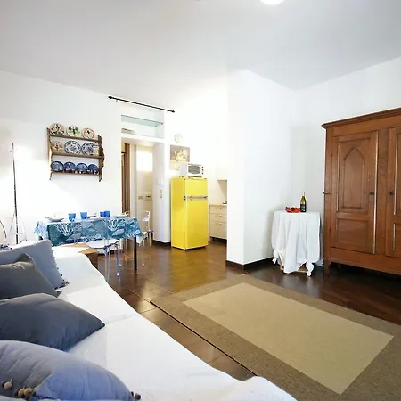 Feodora Apartment *